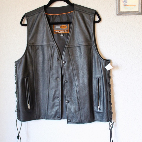 Leather Biker Vest - Picture 9 of 9